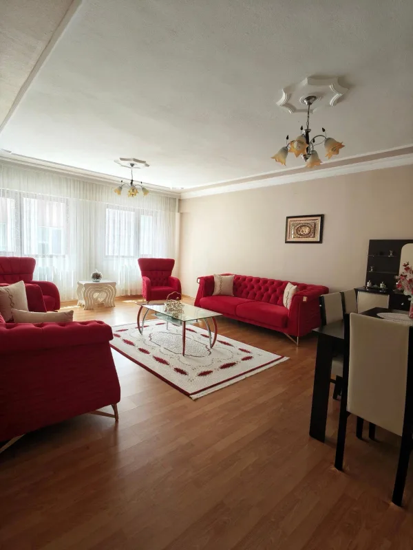 EMLAX'TAN ŞEHİR MERKEZİNDE SATILIK 3+1 ARA KAT DAİRE fotoğraf 8