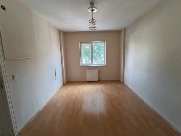 EMLAX'TAN ÜNİVERSİTE TOKİDE 3+1 KİRALIK DAİRE fotoğraf 5