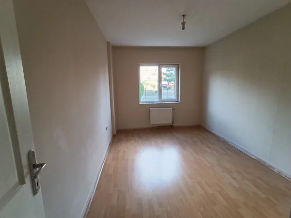 EMLAX'TAN ÜNİVERSİTE TOKİDE 3+1 KİRALIK DAİRE fotoğraf 10