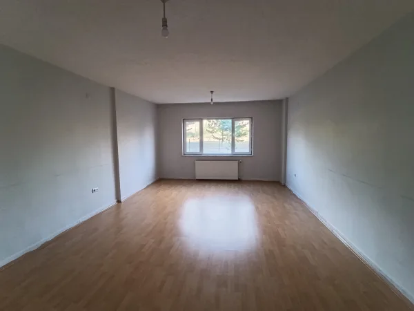 EMLAX'TAN ÜNİVERSİTE TOKİDE 3+1 KİRALIK DAİRE fotoğraf 4