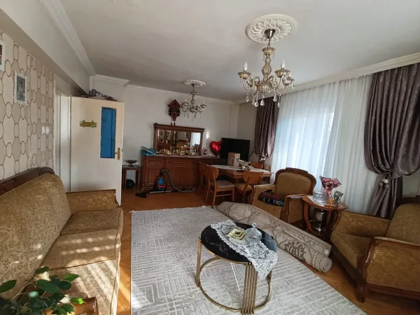 EMLAX'TAN FATİH MAHALLESİNDE SATILIK 2+1 DAİRE