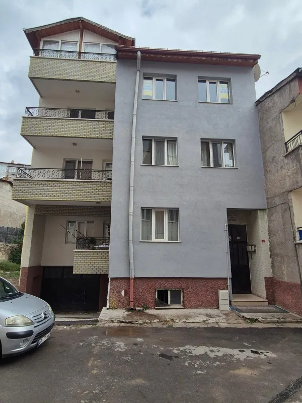 EMLAX'TAN ÜÇLERBEY'DE SATILIK DUBLEKS DAİRE